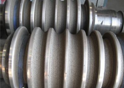 Steel mill grip rollers