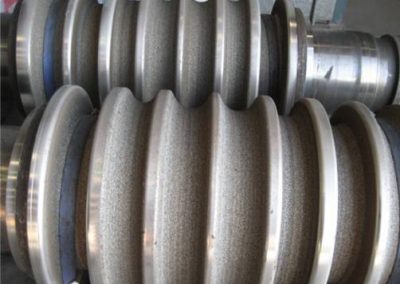 Steel mill grip rollers